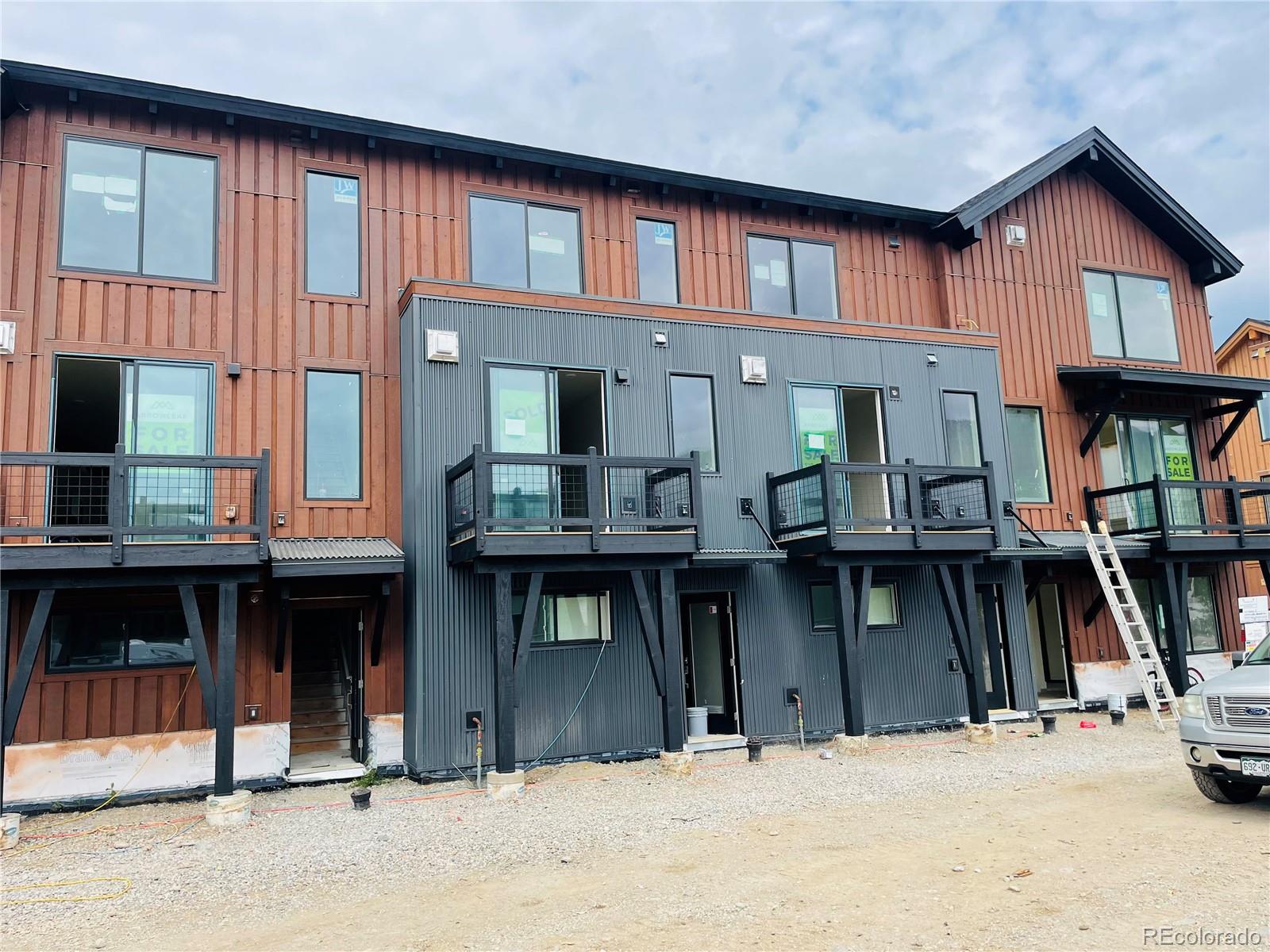 Photo 5 of 16 of 1301 Adams Avenue 104 townhome