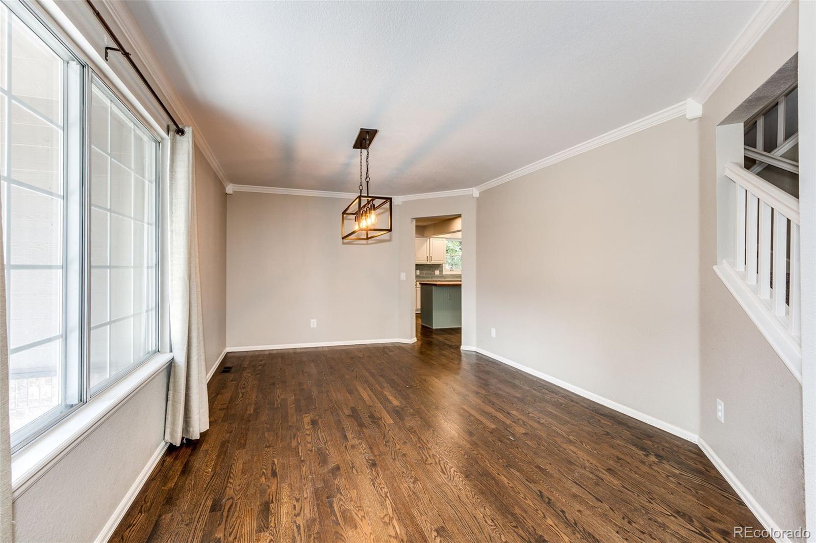 7305 Meadow View