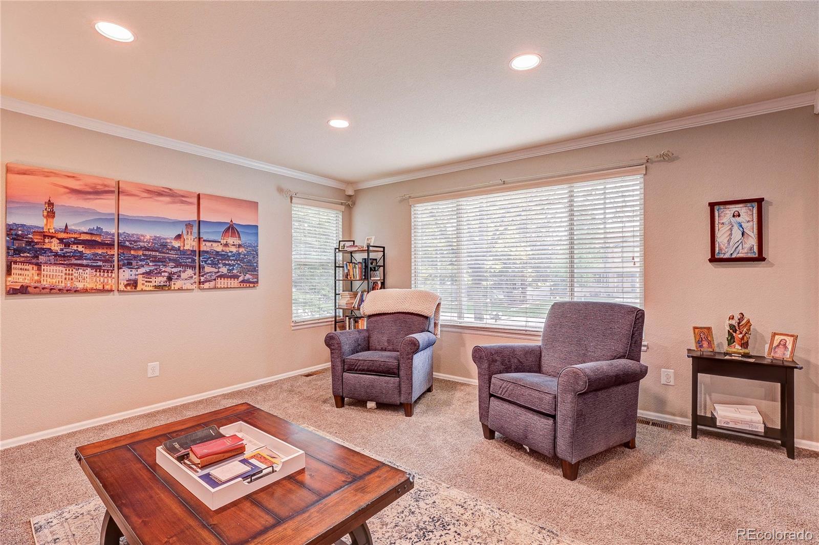 7305 Meadow View
