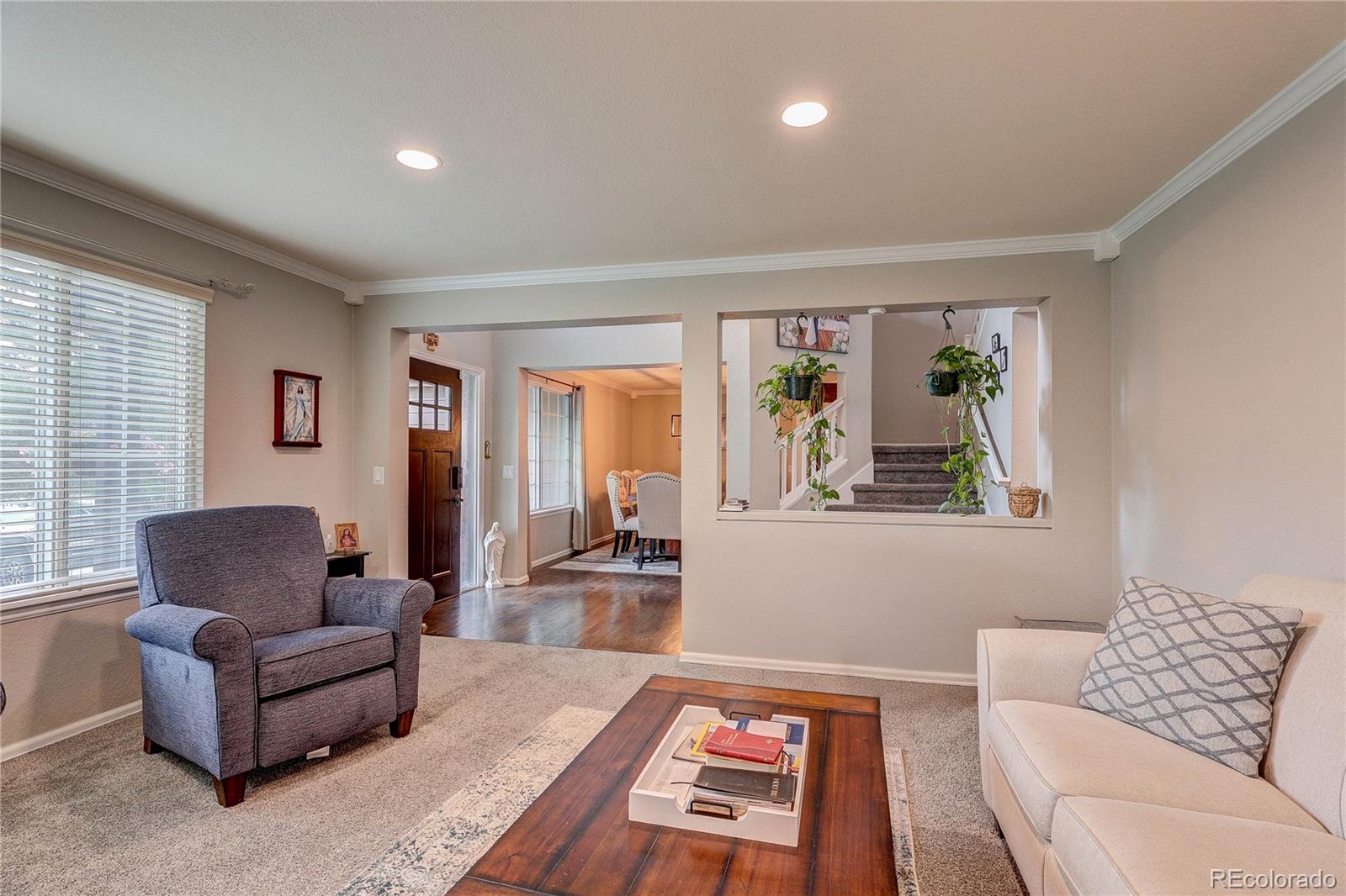 7305 Meadow View