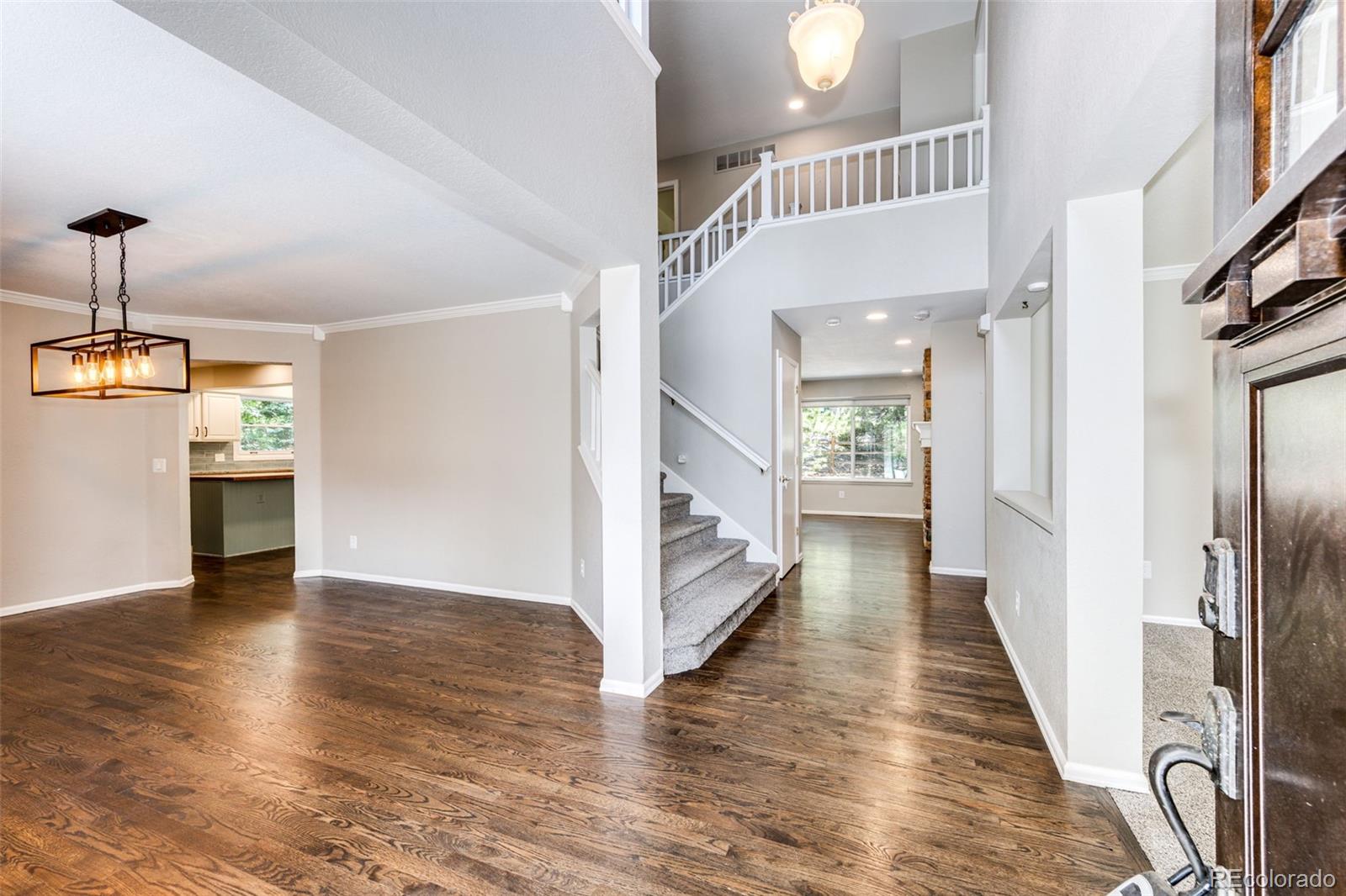 7305 Meadow View