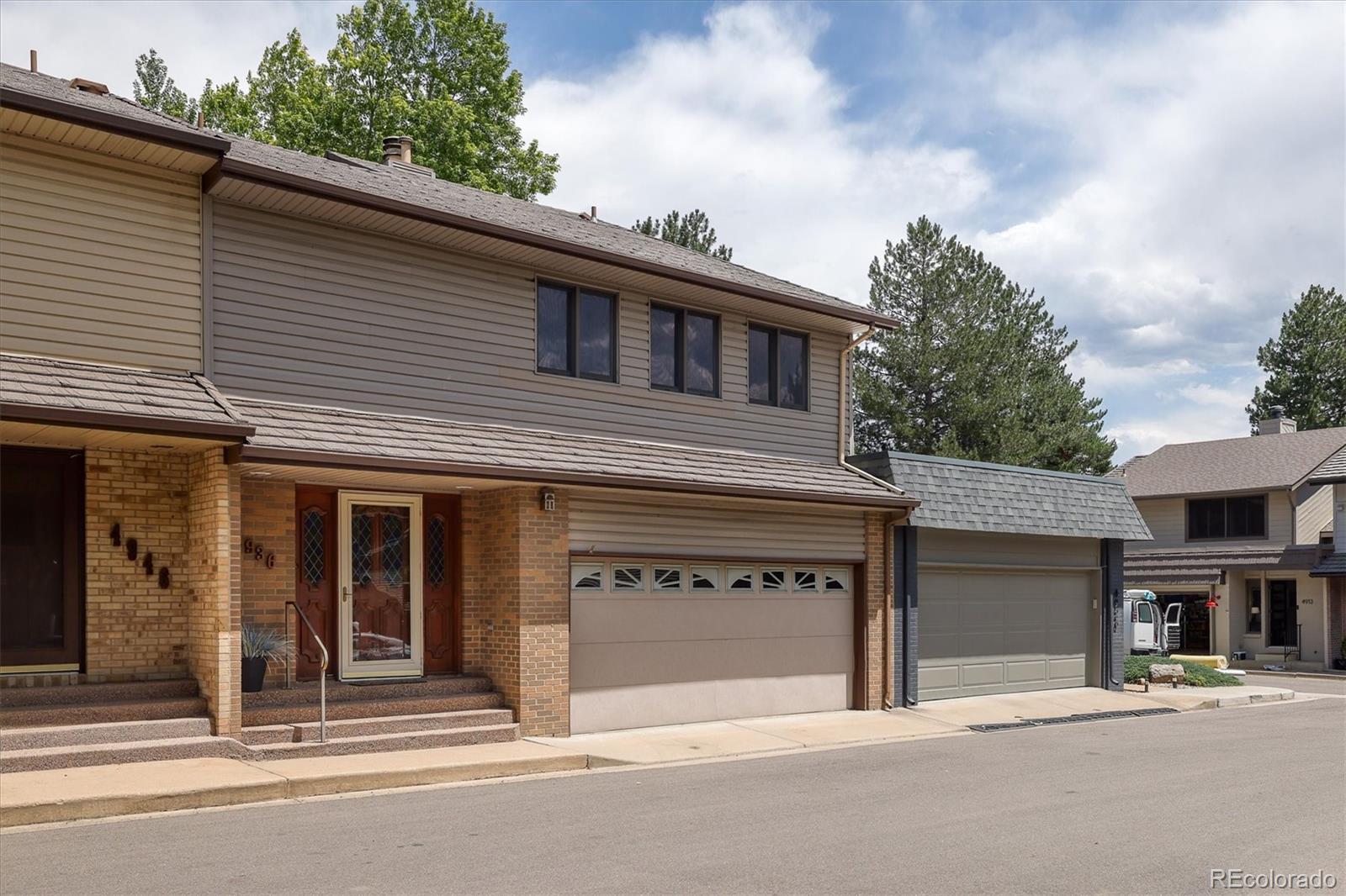 4936 Clubhouse Circle