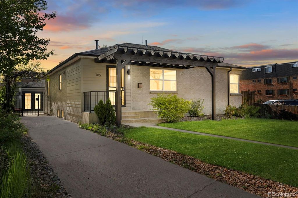 Photo of 785 Dexter Street, Denver, CO 80220 (MLS # 5998102)