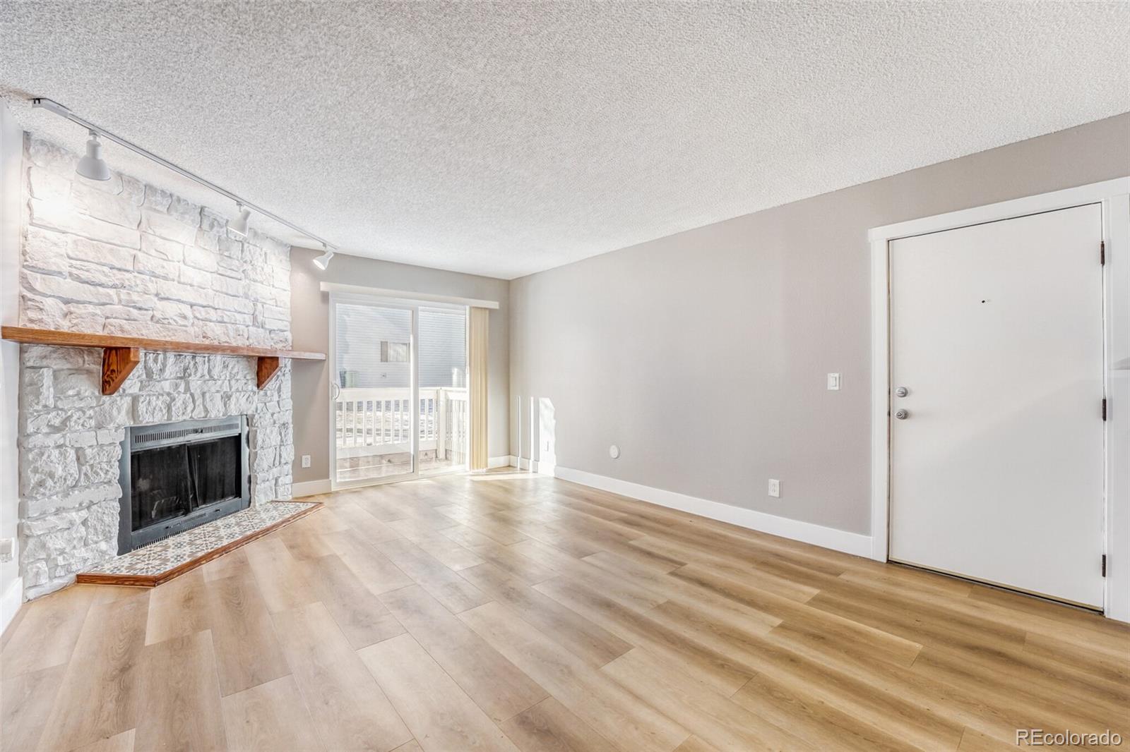 14453 E Jewell Avenue 104