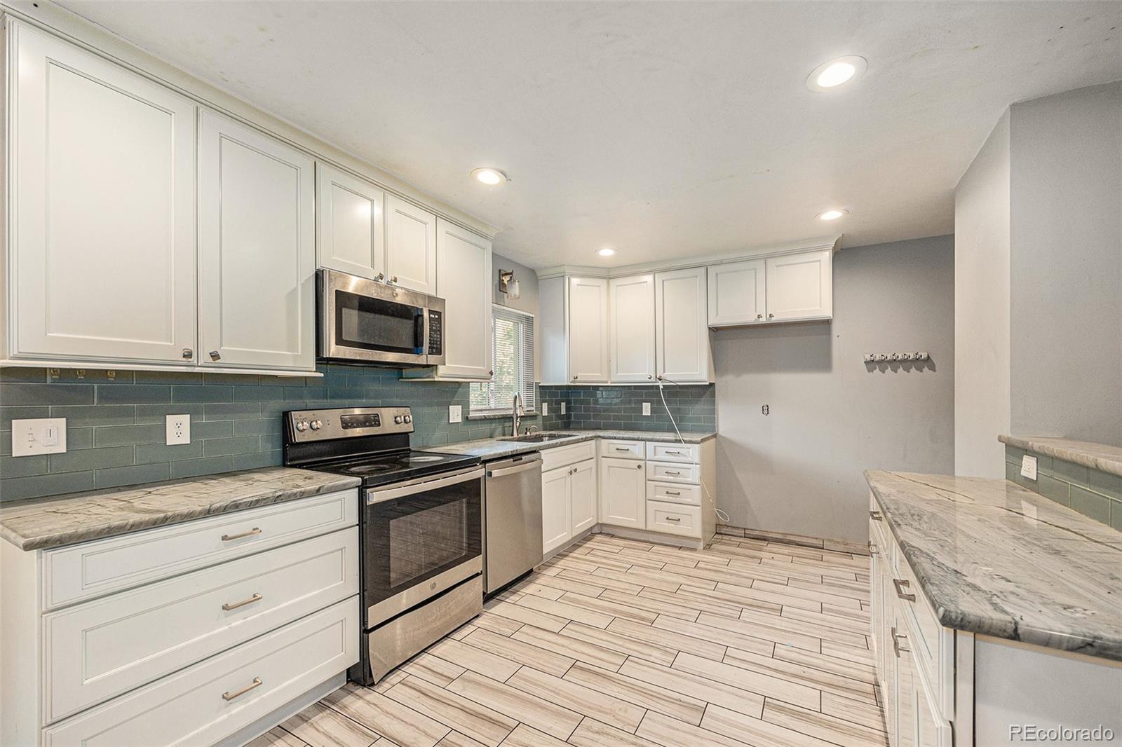 12289 W Dakota Drive