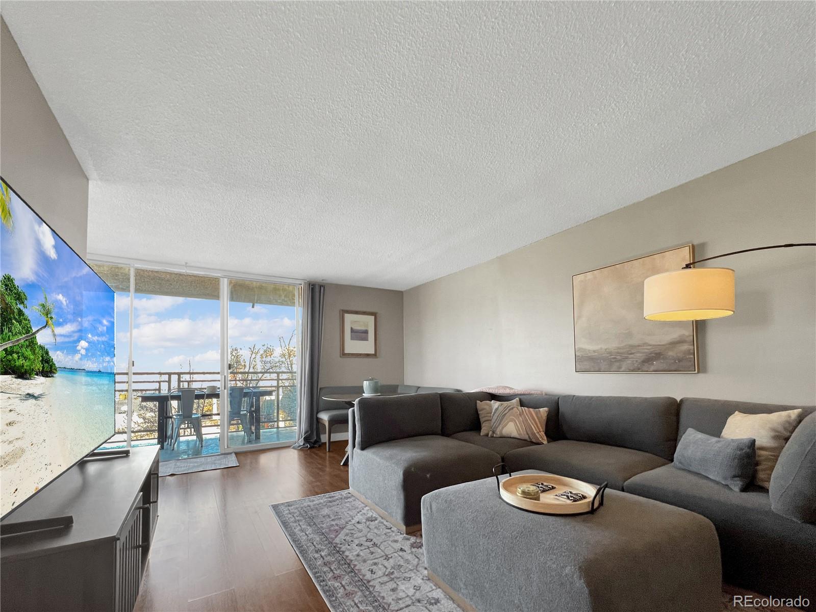 909 N Lafayette Street 304