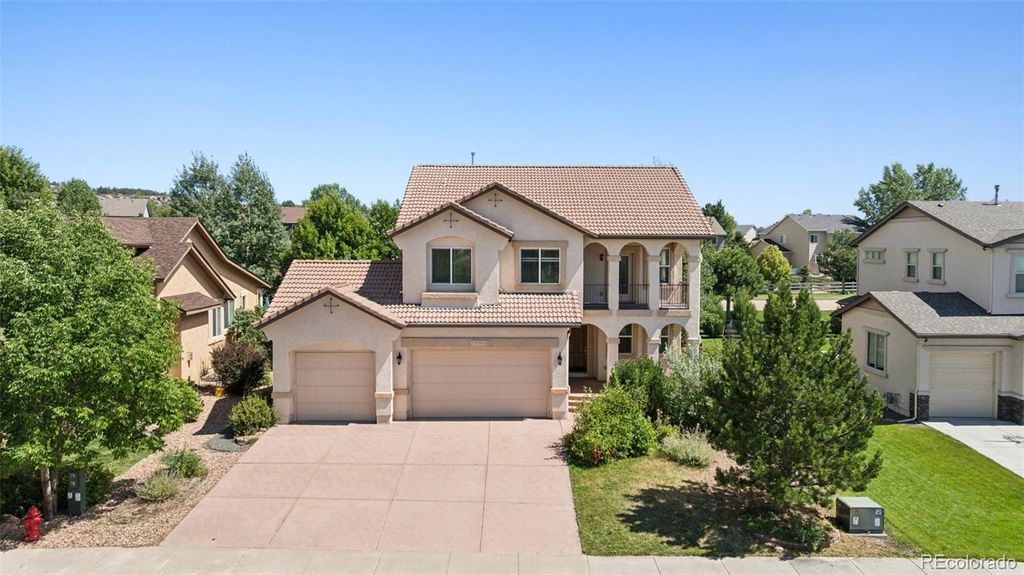 Photo of 16043 Bridle Ridge Drive, Monument, CO 80132 (MLS # 5001312)