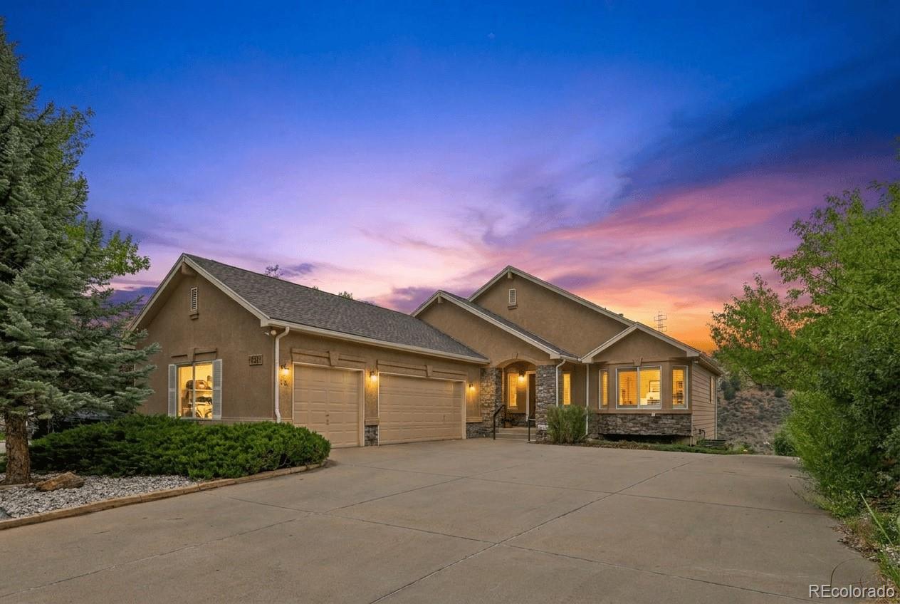 820 Fox Hollow Lane