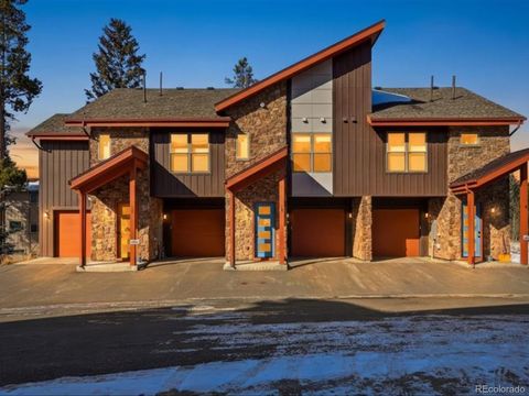 Photo of 15 Adventure Avenue, Fraser, CO 80442 (MLS # 3439180)