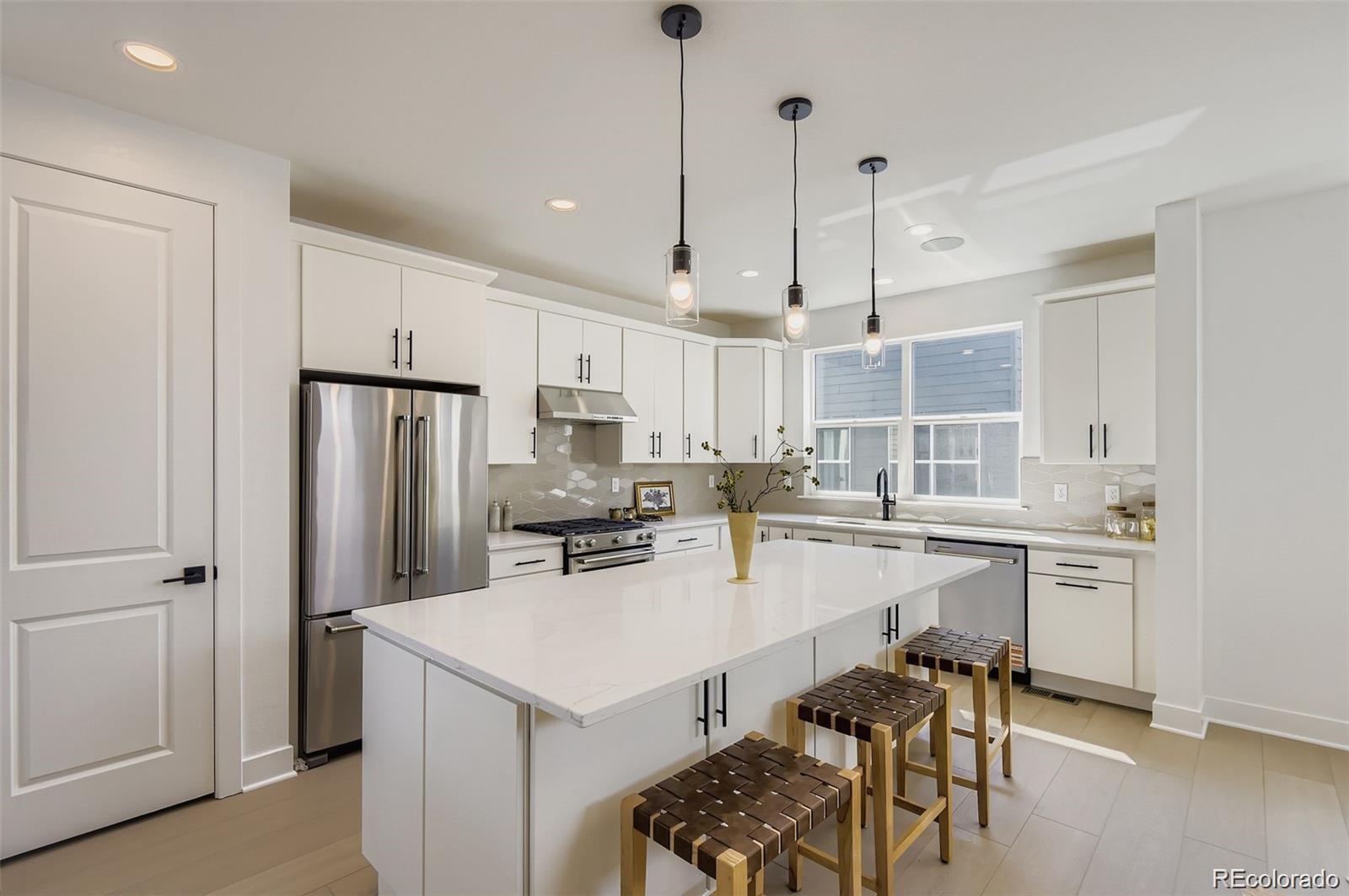 11008 E Hinsdale Circle