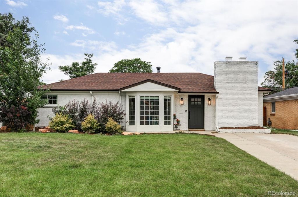Photo of 2941 Oneida Street, Denver, CO 80207 (MLS # 4321867)