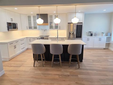 Photo of 5835 E Irish Place, Englewood, CO 80112 (MLS # 4773410)