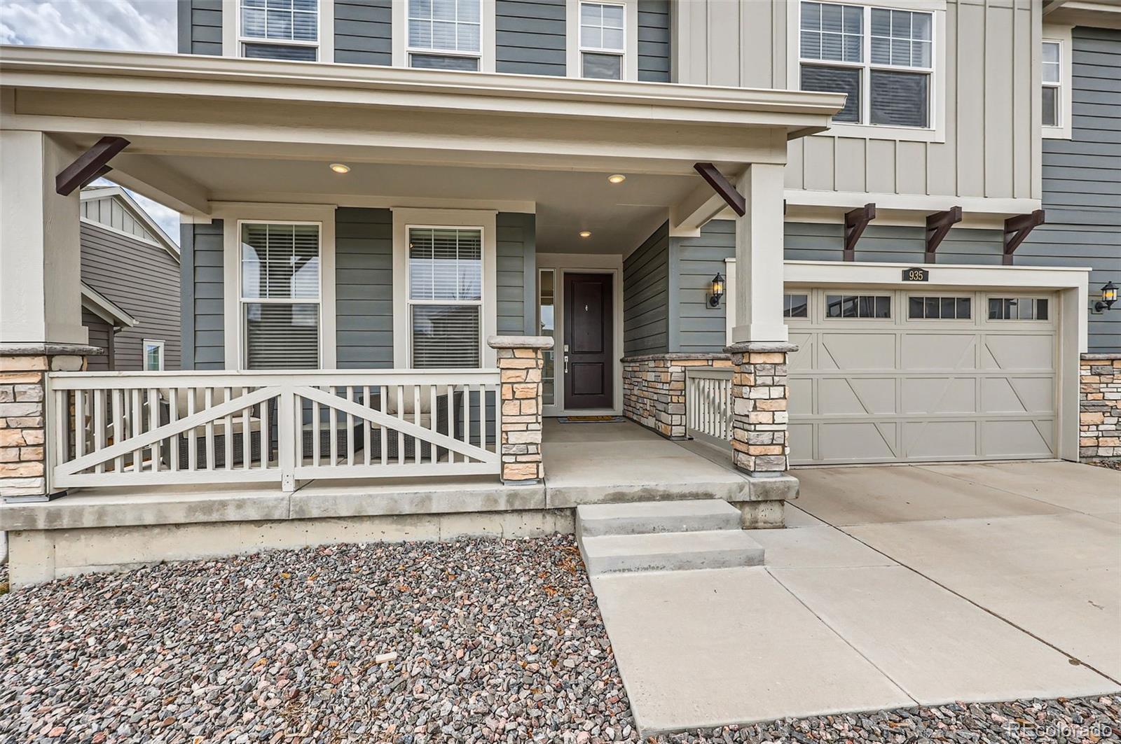 935 Peach Leaf Lane