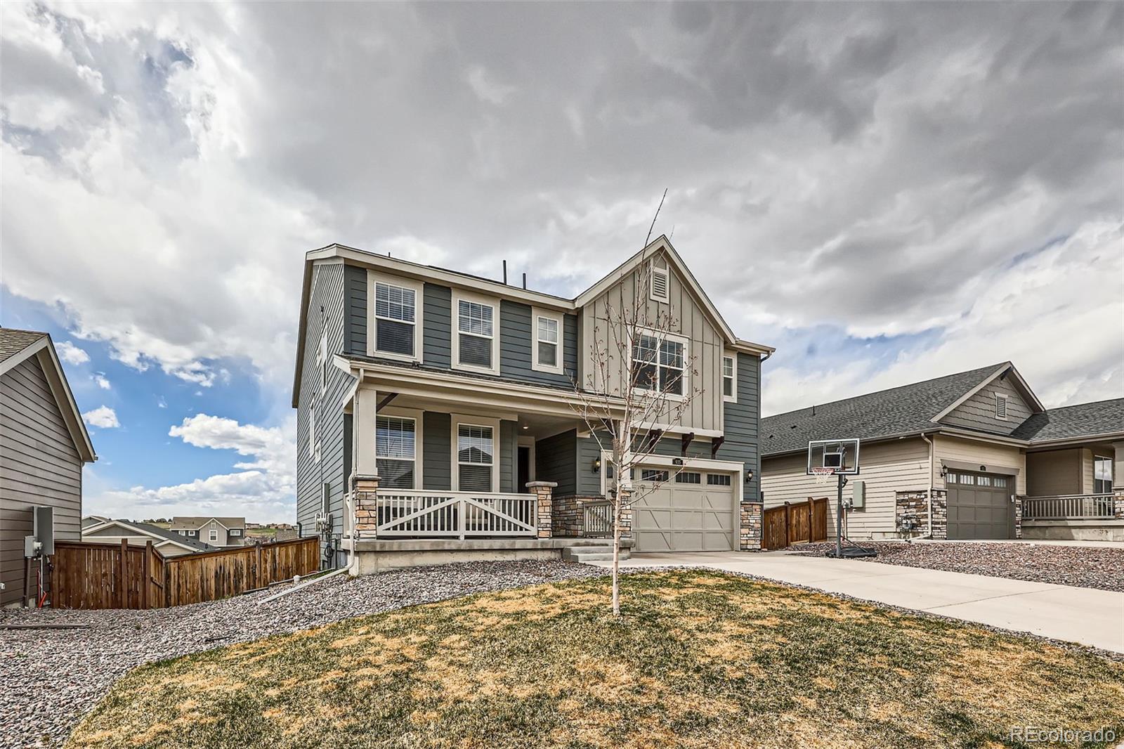 935 Peach Leaf Lane
