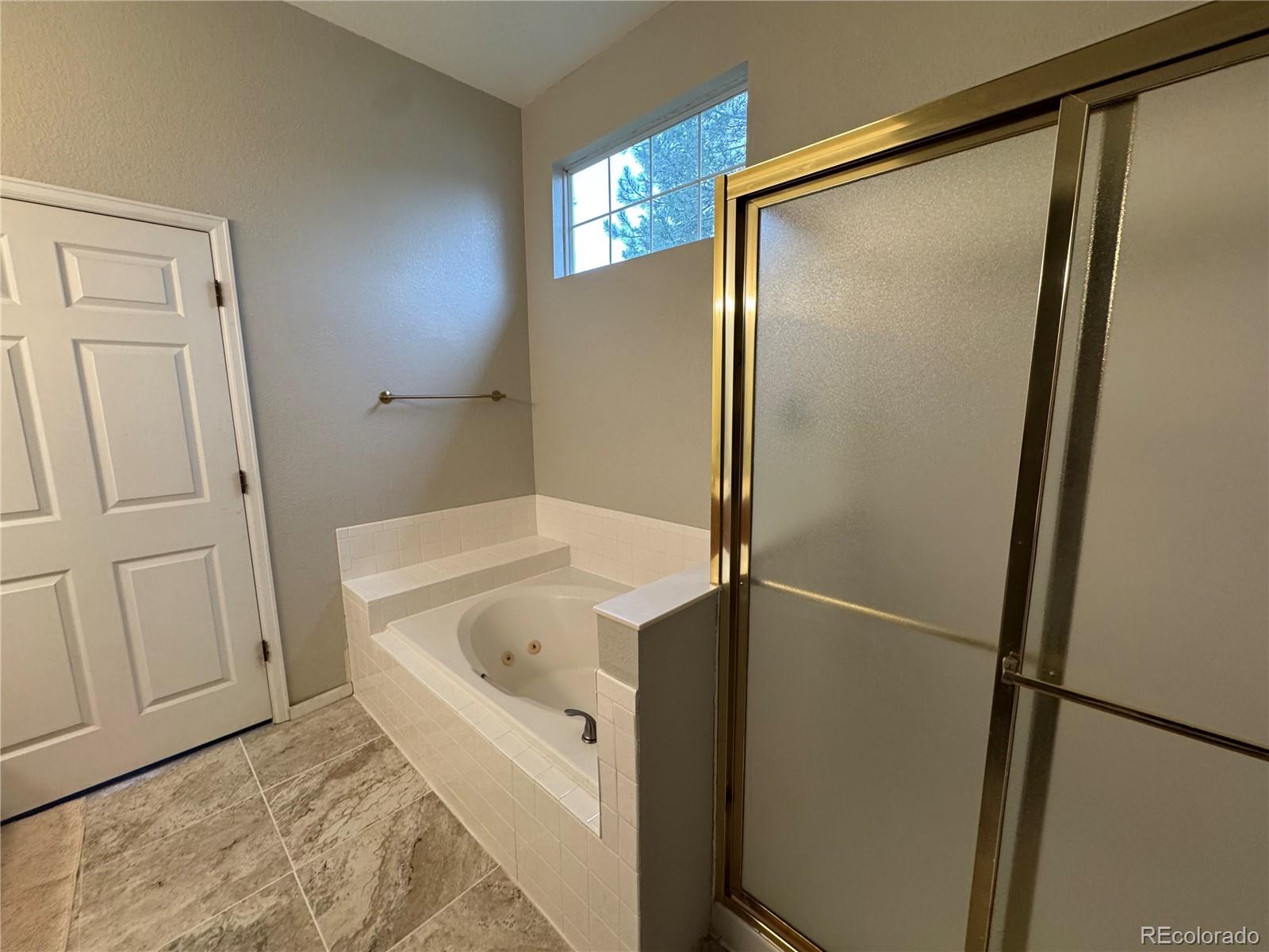 9806 Hooker Court