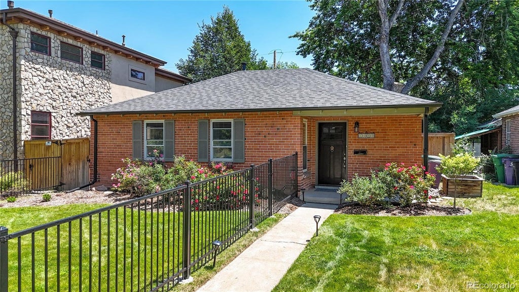 Photo of 1080 Krameria Street, Denver, CO 80220 (MLS # 5782104)