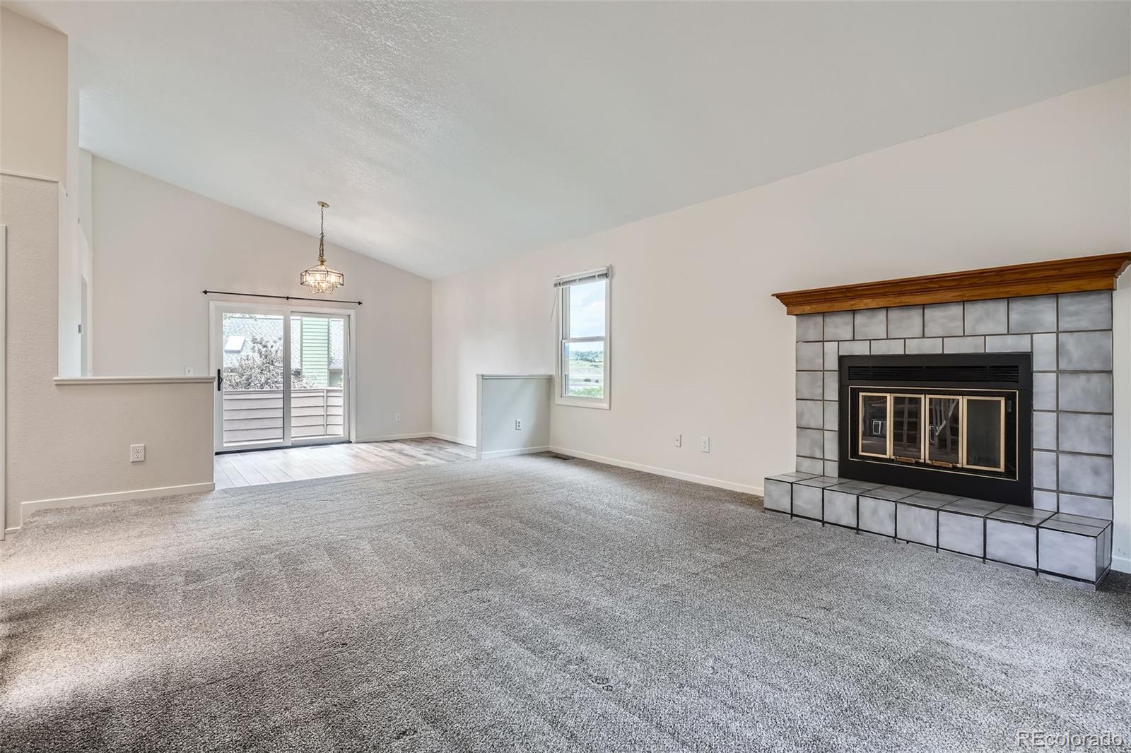 187 W Prestwick Court