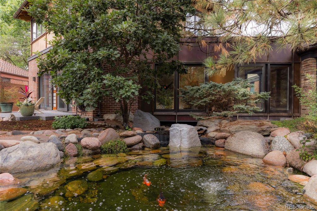Photo of 1950 S Milwaukee Street, Denver, CO 80210 (MLS # 9320471)