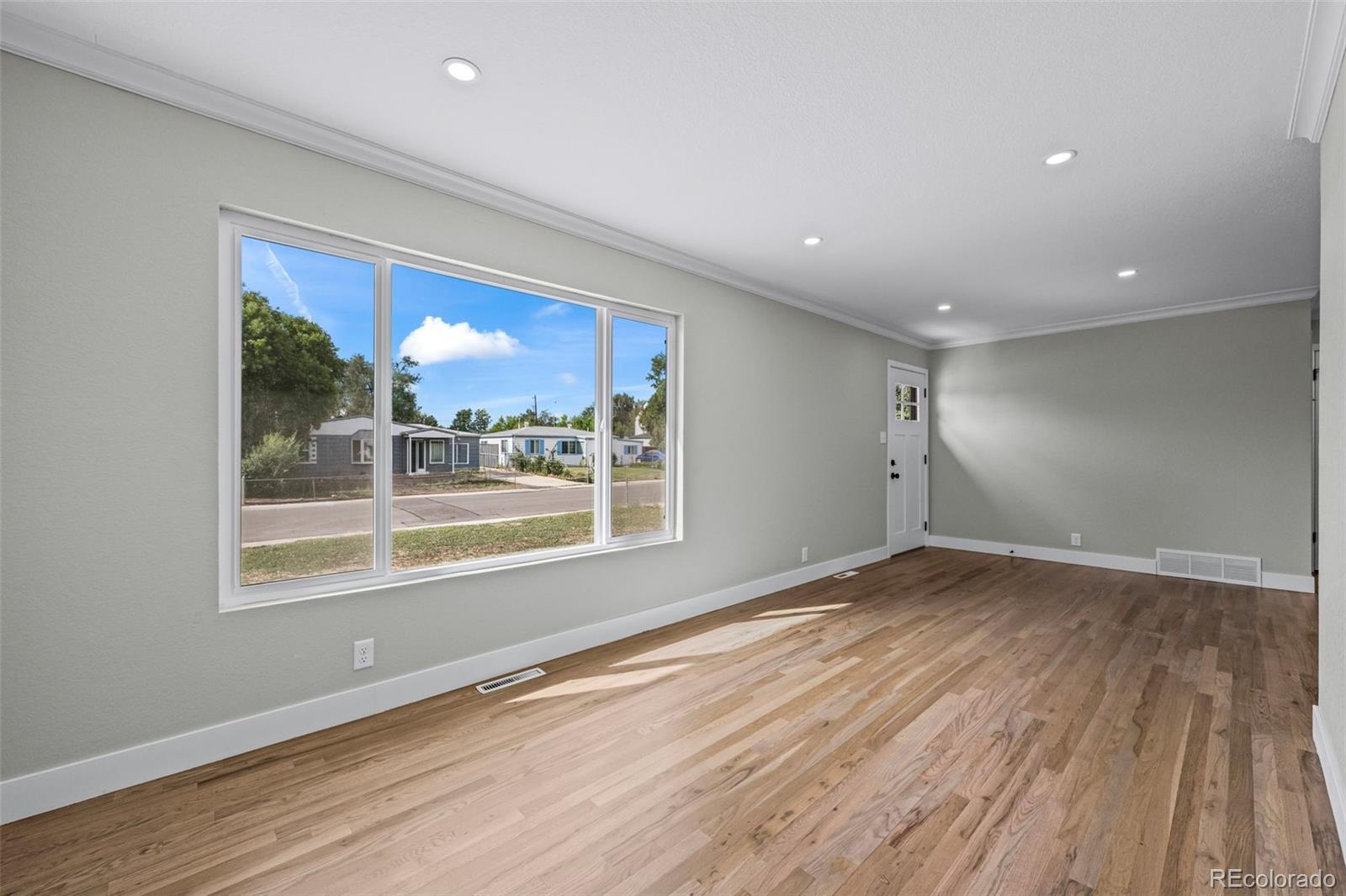 10865 W 39th Place
