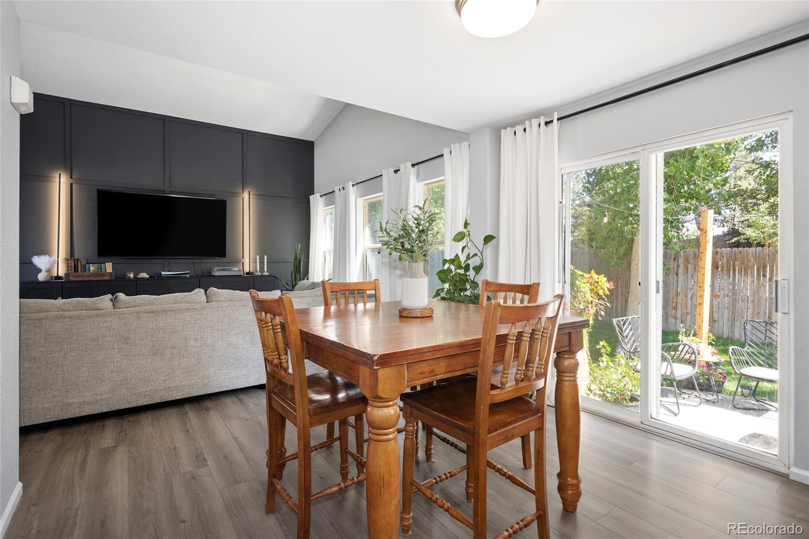 8338 Bluegrass Circle