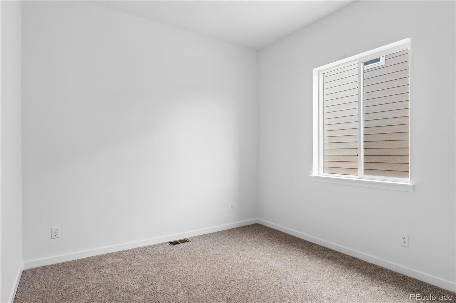 9255 Gold Lace Place