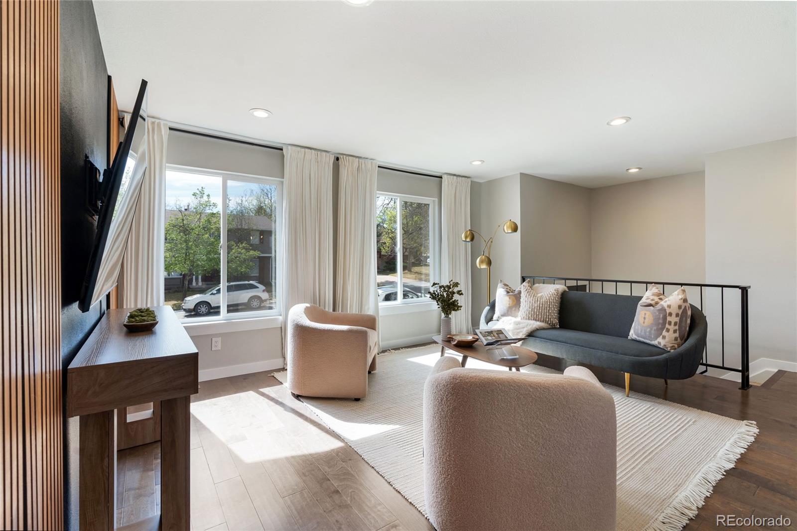 6969 S Syracuse Court