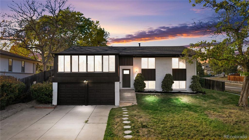 Photo of 1501 S Welch Circle, Lakewood, CO 80228 (MLS # 5291981)