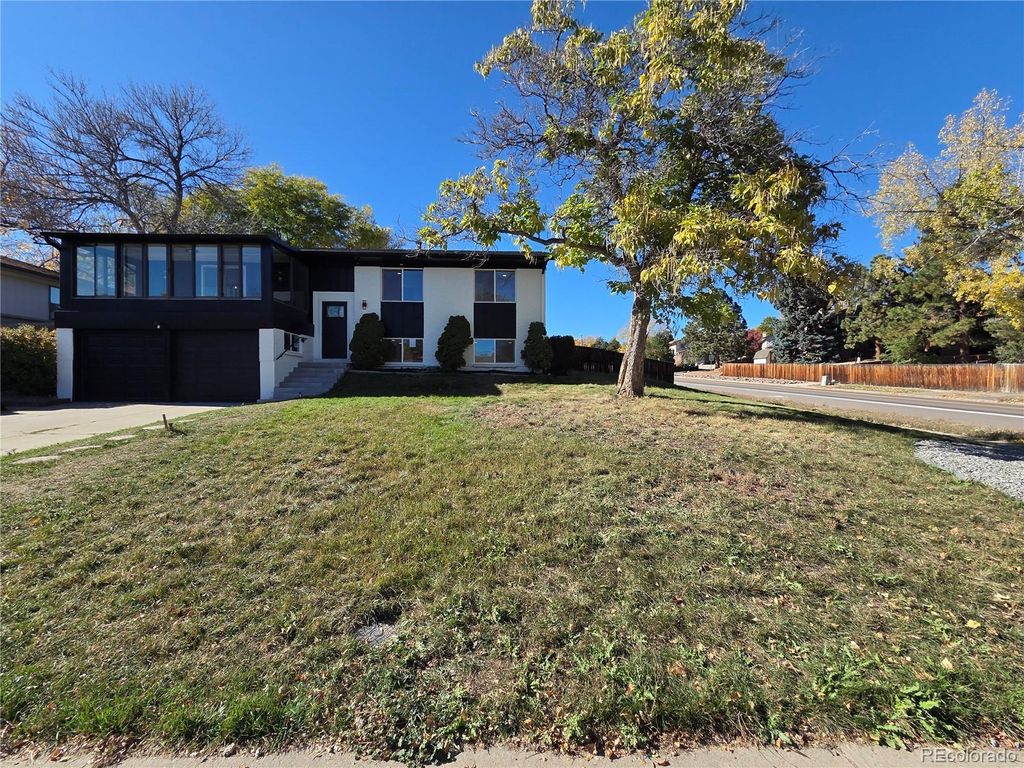 Photo of 1501 S Welch Circle, Lakewood, CO 80228 (MLS # 5291981)