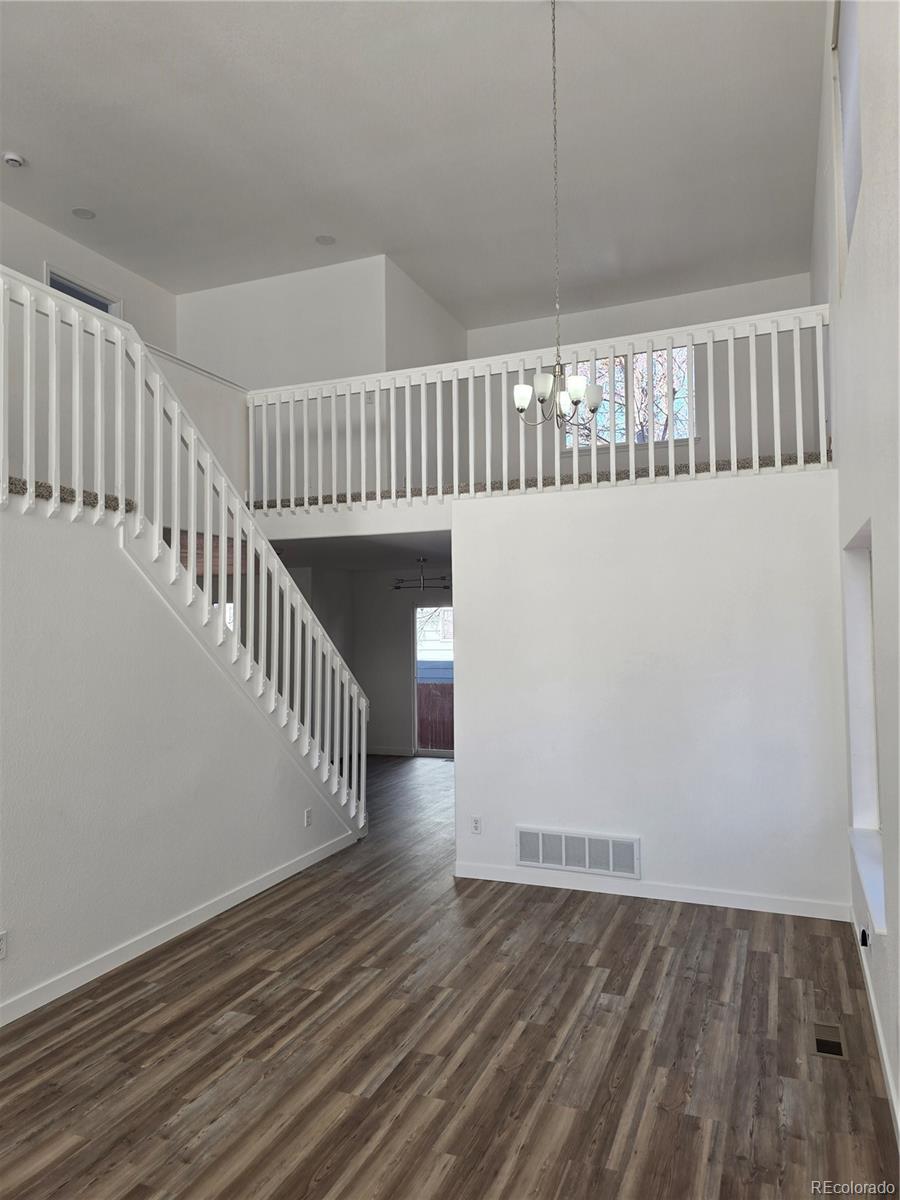 9253 E Arizona Place