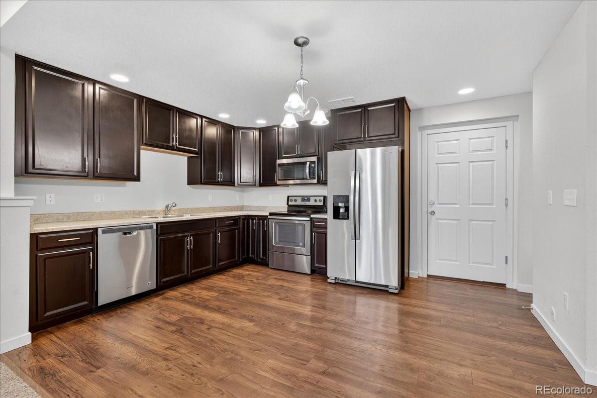 5294 Central Park Boulevard