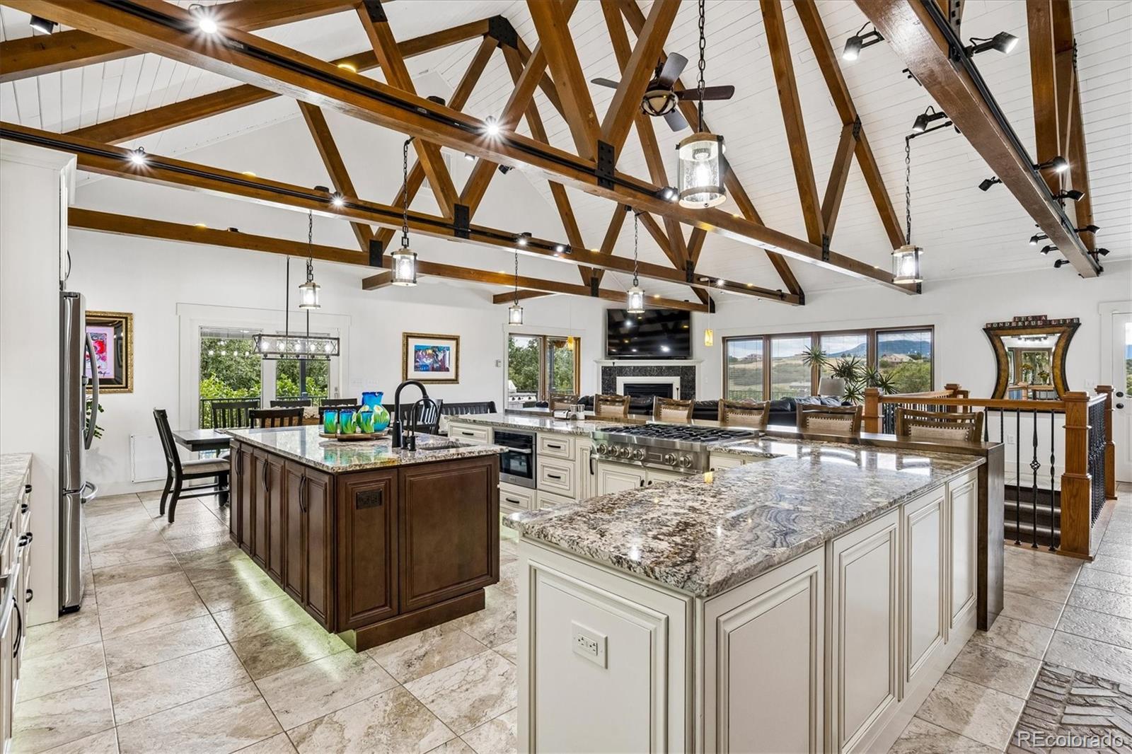 2464 W Wolfensberger Road