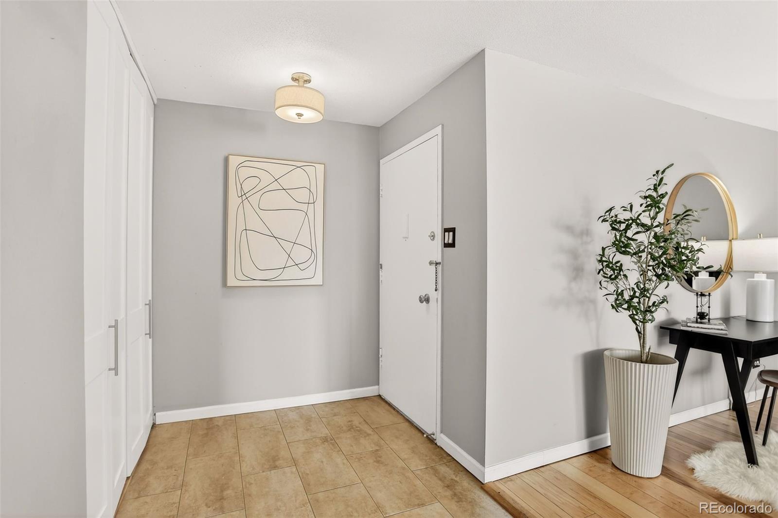 955 Eudora Street 607E