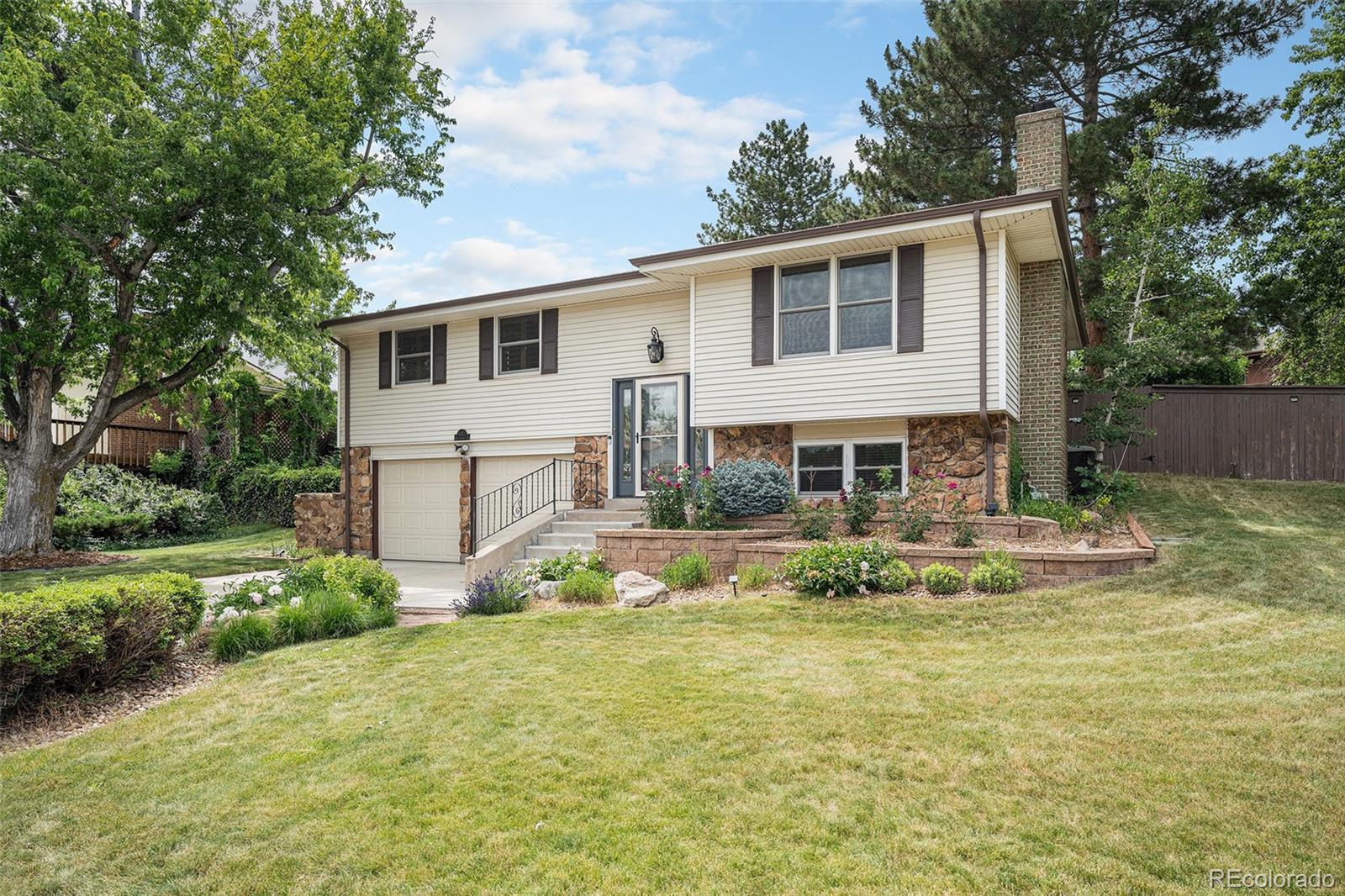 10473 W Arkansas Drive