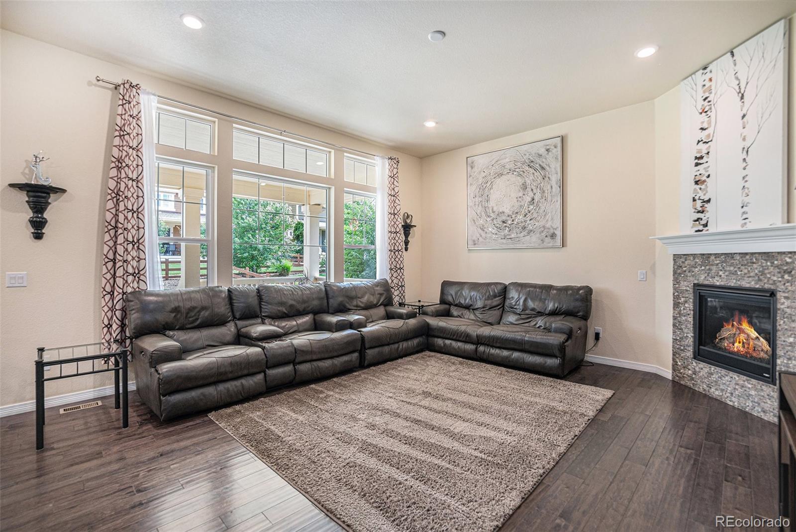 20052 W 95th Place