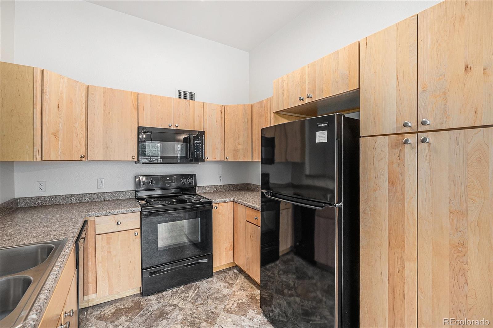 1196 Opal Street 201