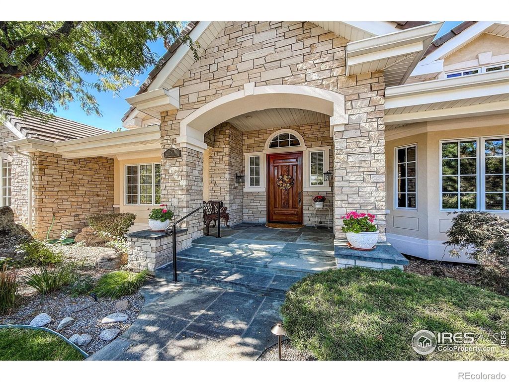 Photo of 601 Loomis Court, Longmont, CO 80501 (MLS # IR1046271)