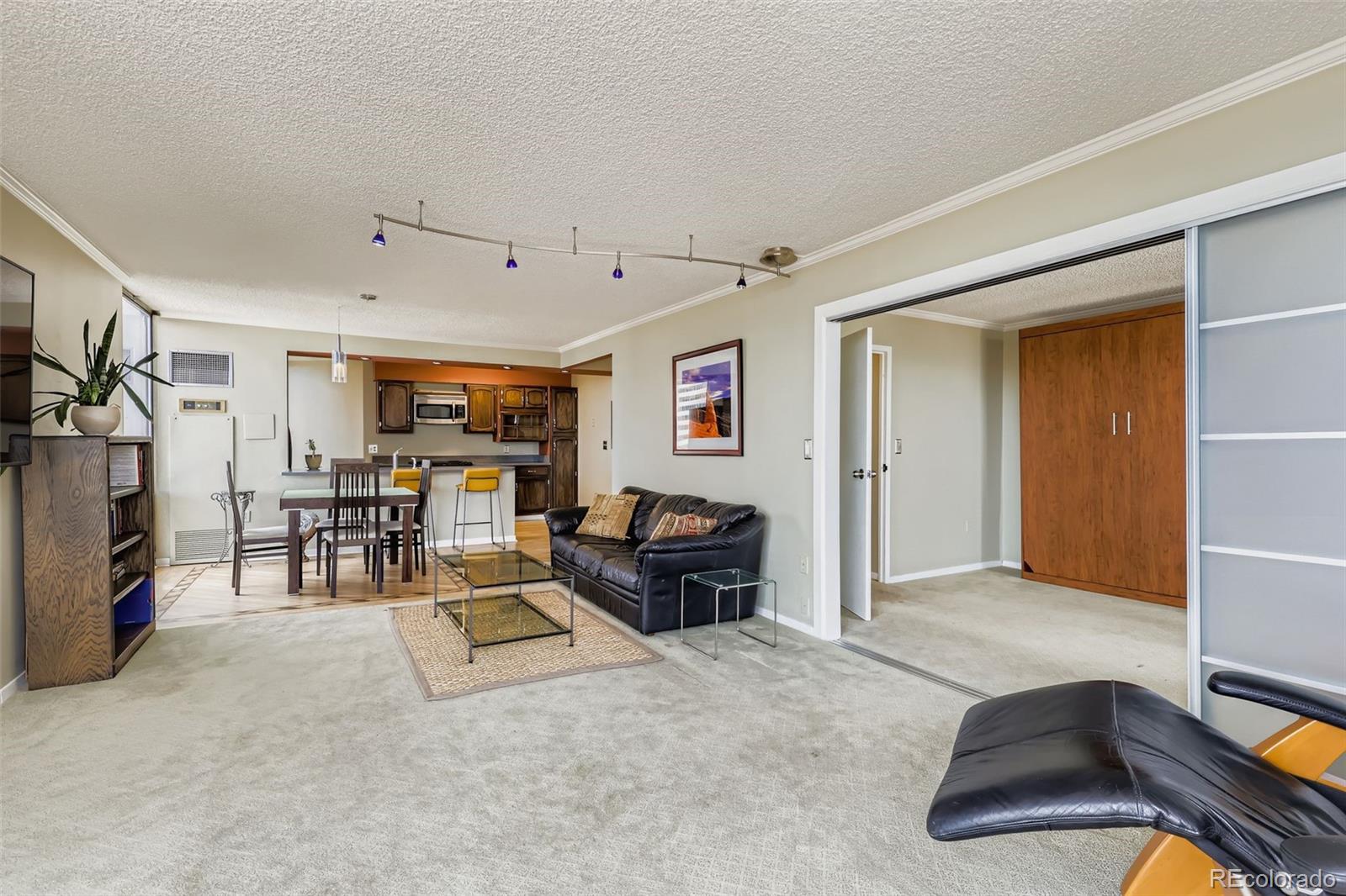 1625 Larimer Street 2707
