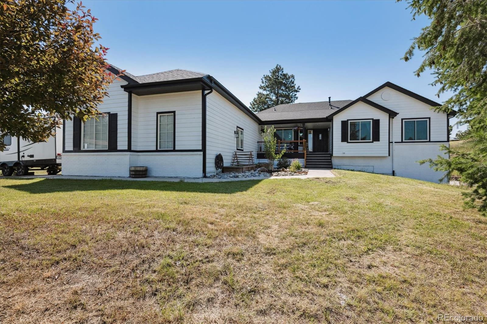 3364 Meadowlark Court