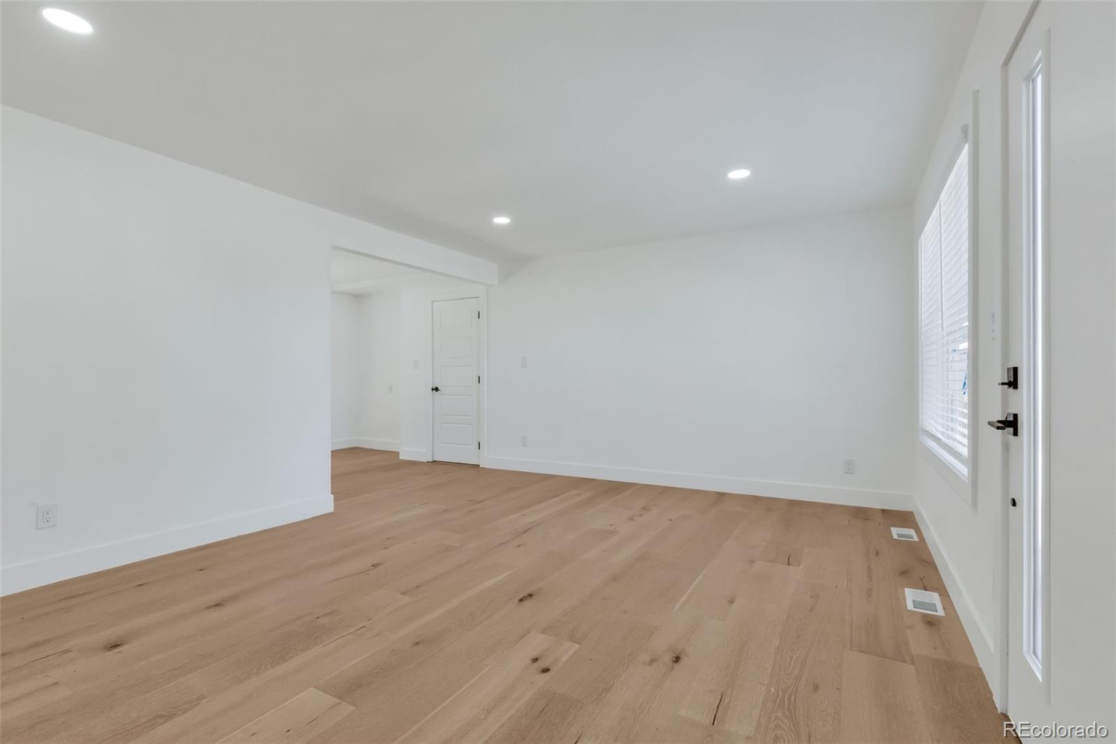 12215 Garfield Place