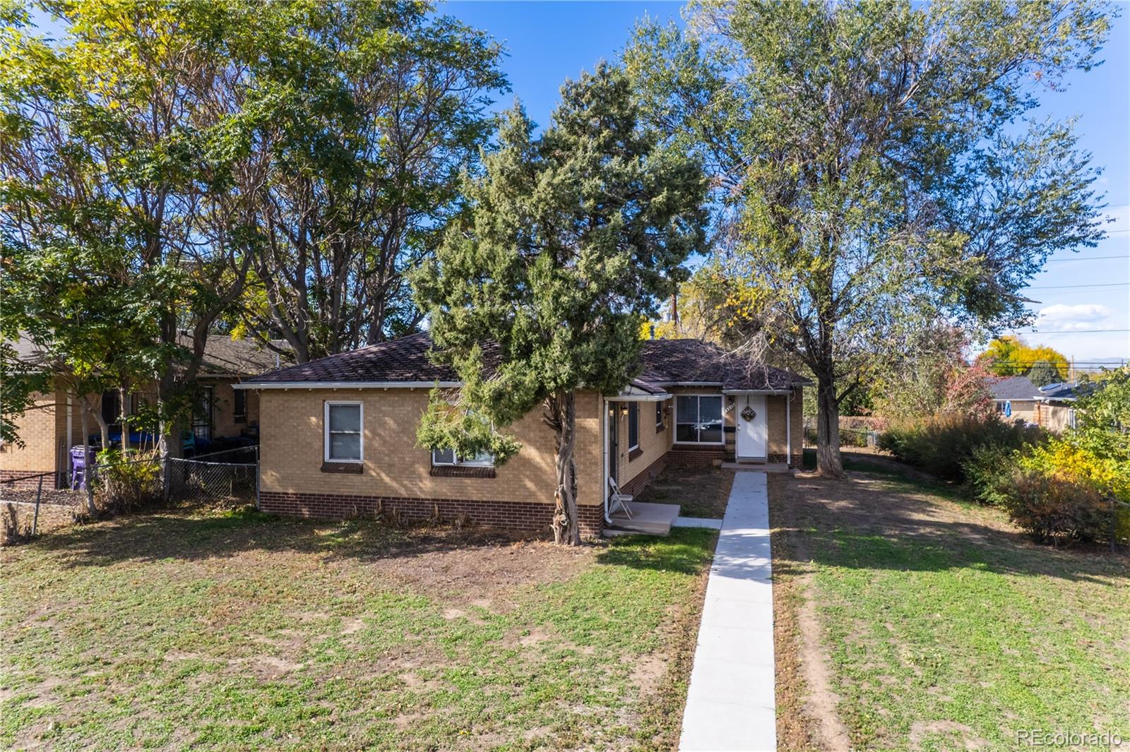 3255-3259 Pontiac Street