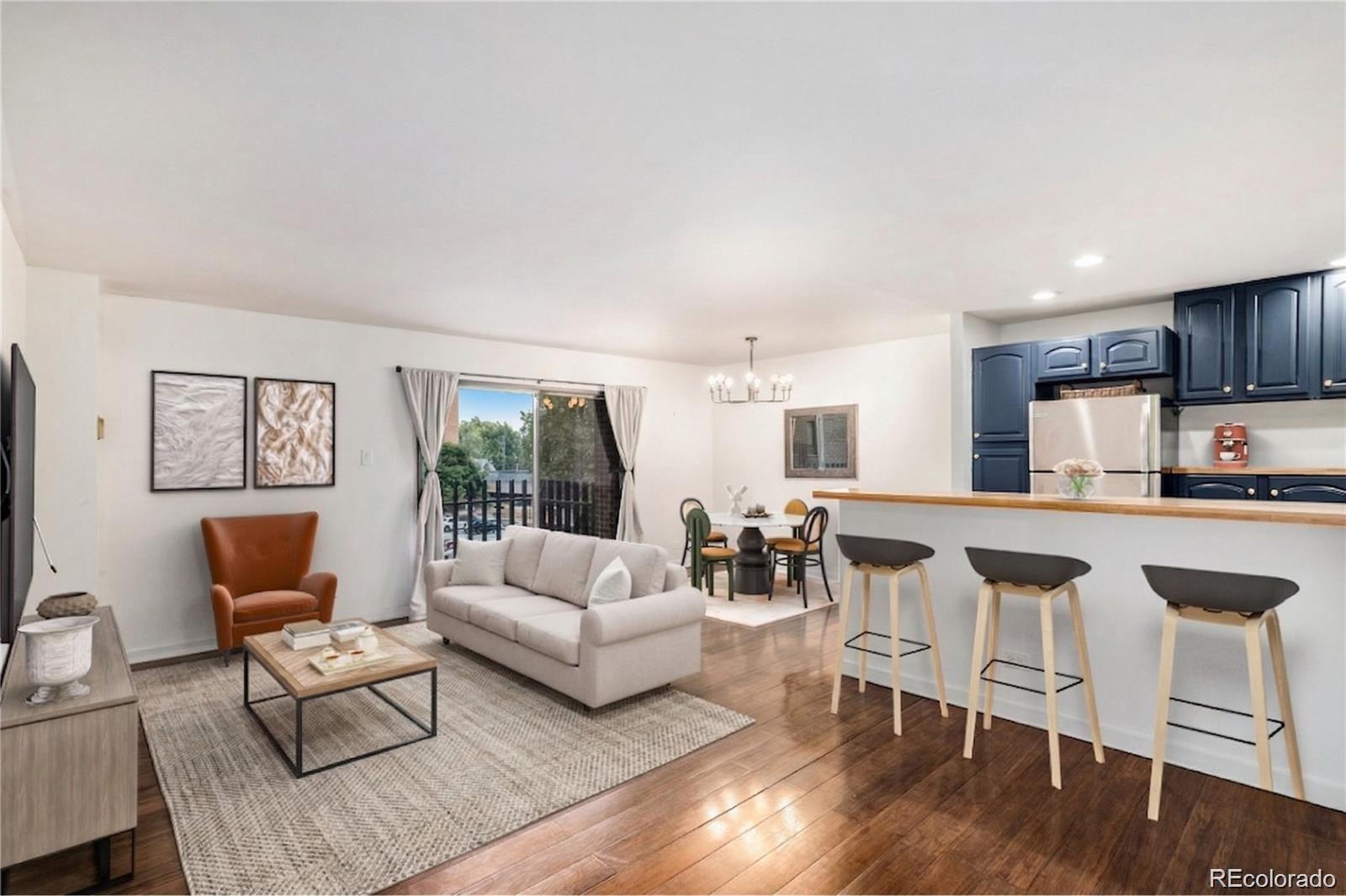 480 S Marion Parkway 402