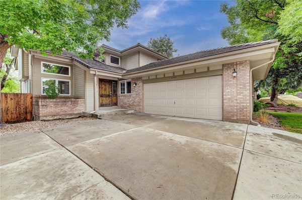 3369 S TULARE CT, DENVER, CO 80231 - Image e8658c7bbea4e8cf038bf6135bf7c089/1384866192