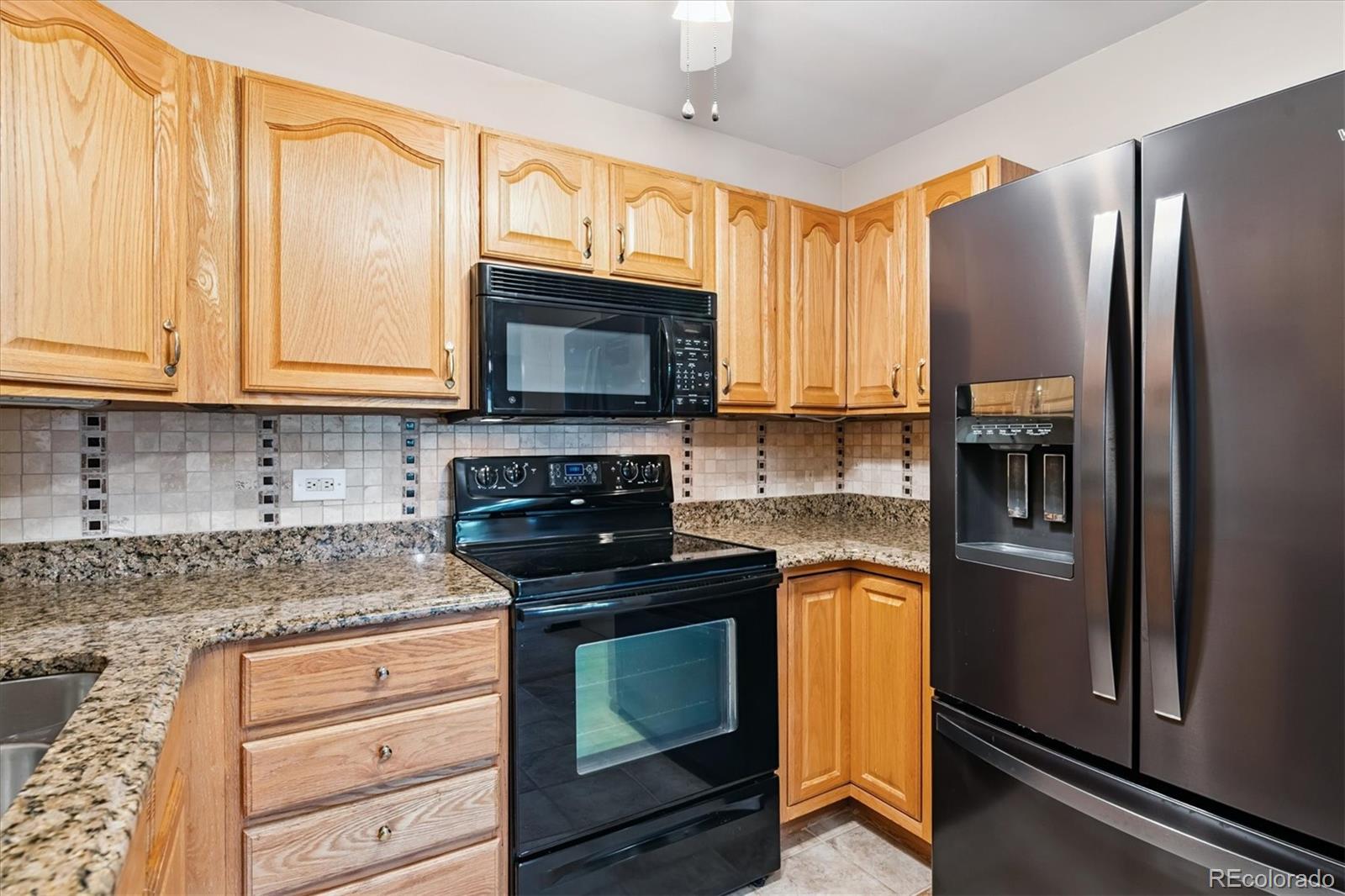 585 S Alton Way 4D