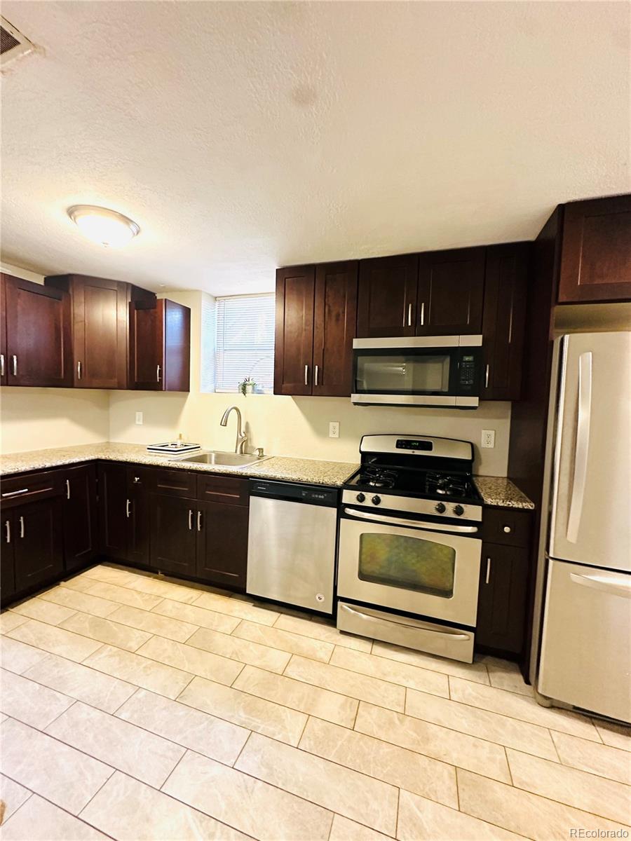 1400 S Clermont Street 8