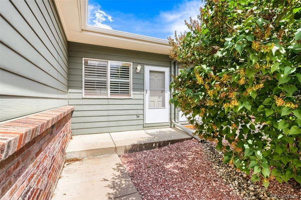 10375 W 41ST AVE, WHEAT RIDGE, CO 80033 - Image e885887e1791a19ca295bbd46dcf680a/1356597109