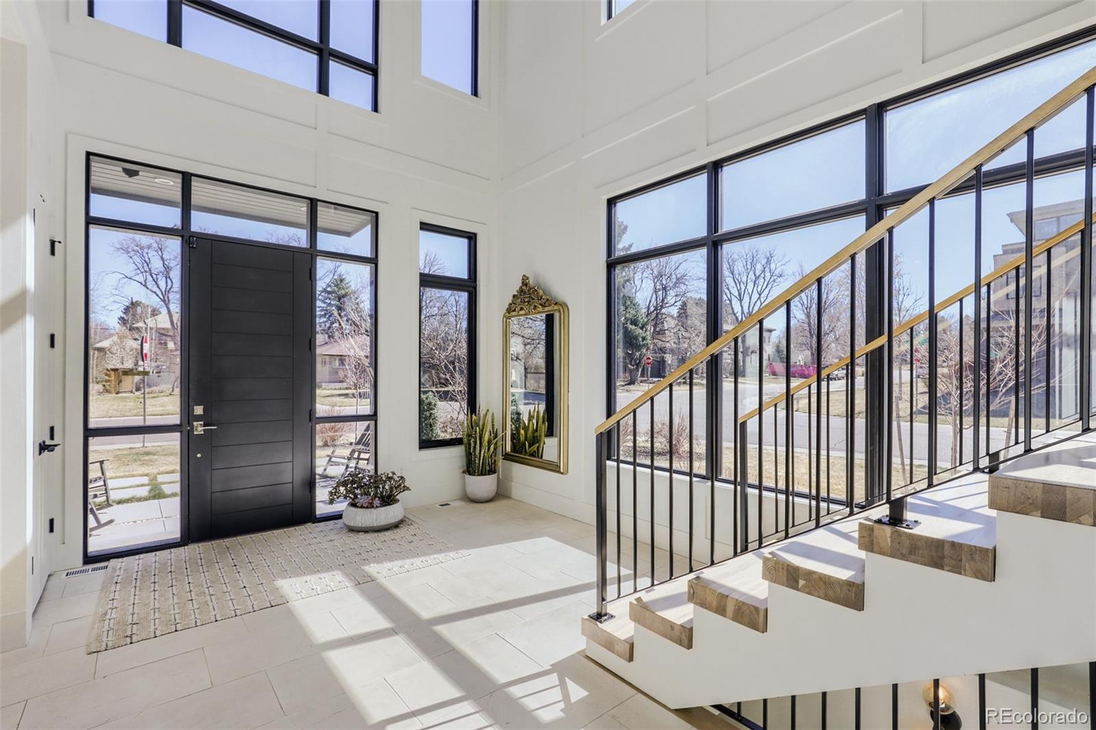 301 Krameria Street