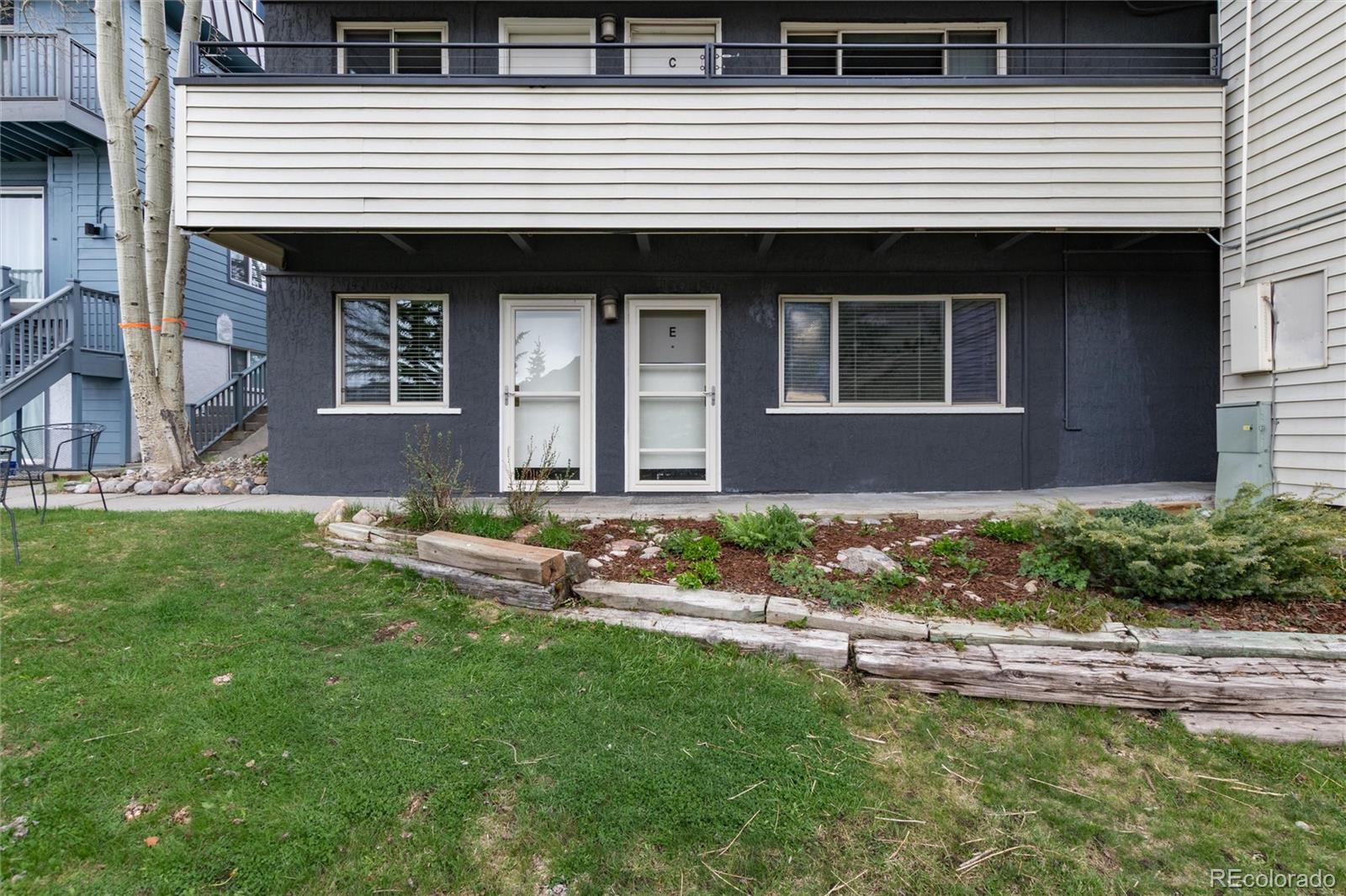 370 E La Bonte Street E