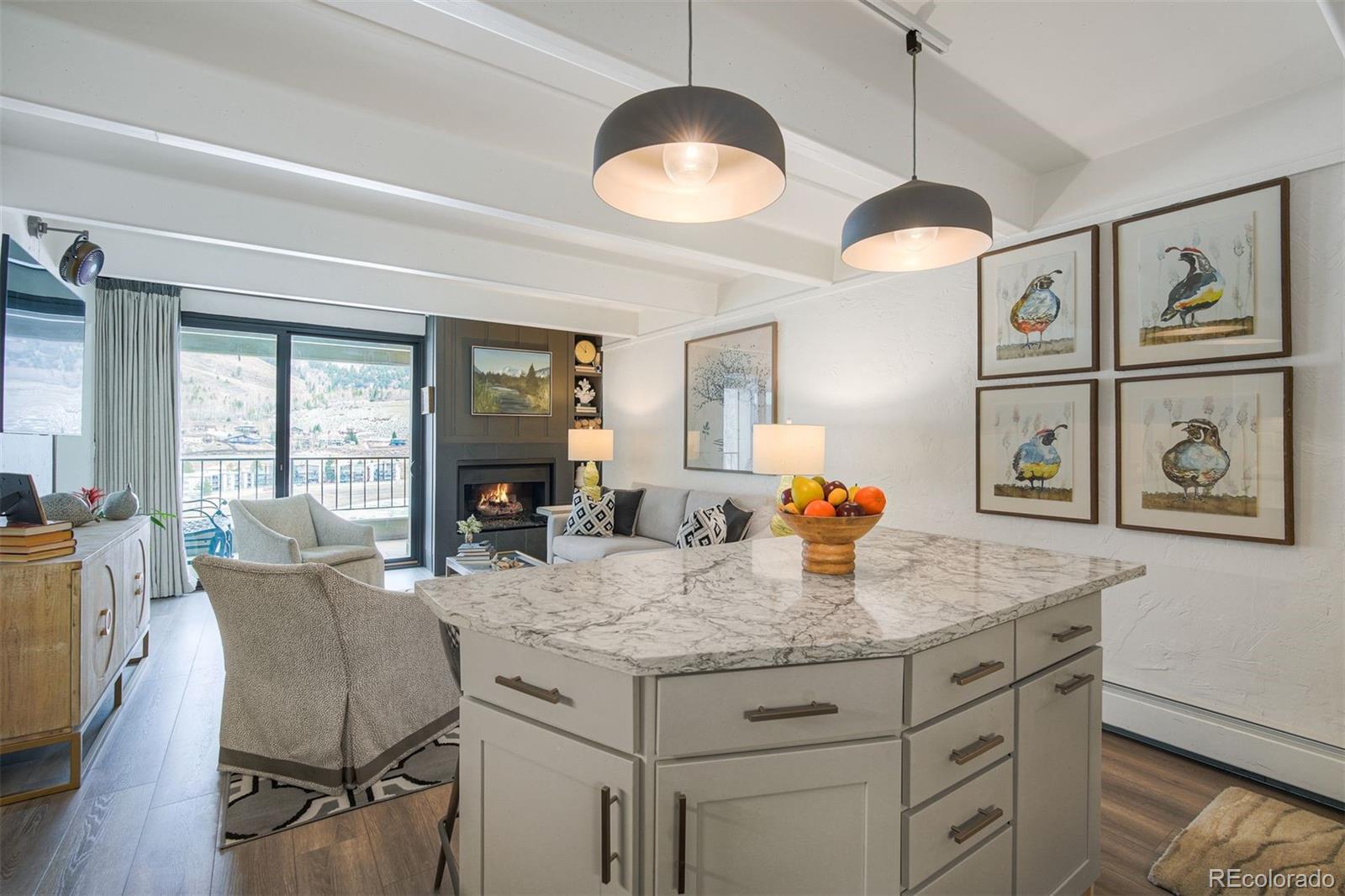 220 E La Bonte Street 231