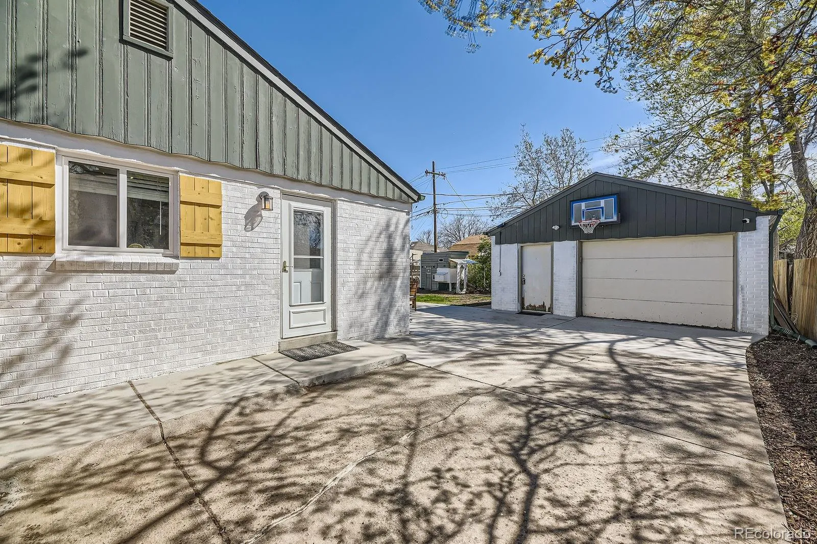 Denver, Colorado 80219, United States, 3 Bedrooms Bedrooms, ,1 BathroomBathrooms,Residential,Pending,114684