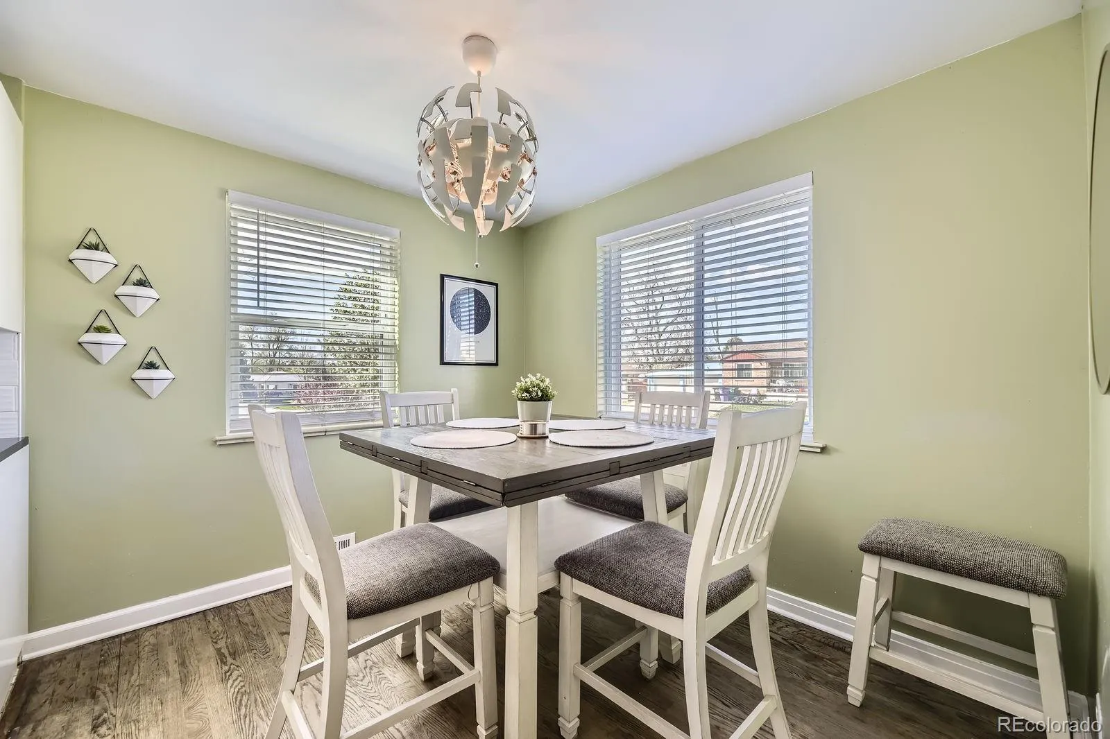 Denver, Colorado 80219, United States, 3 Bedrooms Bedrooms, ,1 BathroomBathrooms,Residential,Pending,114684